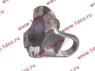 Фланец карданного вала D-180, 4 отв., с насечками, под крест. d-62х150 H HOWO (ХОВО) AZ9115311010 фото 1 Чита